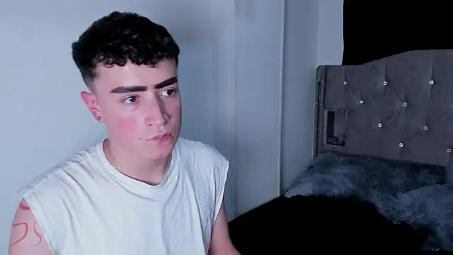 naughtysalomonn - Naughtysalomonn's free webcam - UK Sex Cams