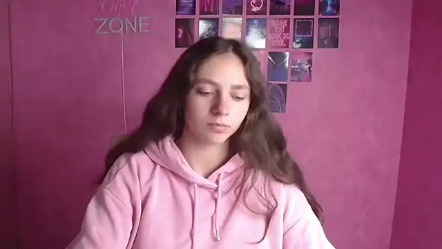 kissmejulia - KissMeJulia's free webcam - UK Sex Cams