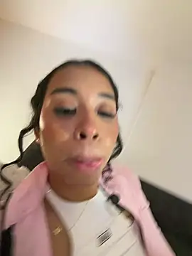  bella__honey chat room