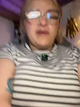 sophia_weest99 (F young) - Undress me and make me yours✨💖
