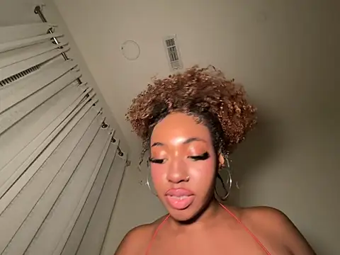 ebonydolled