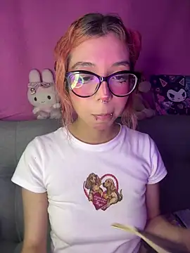 Valen-Foxx1