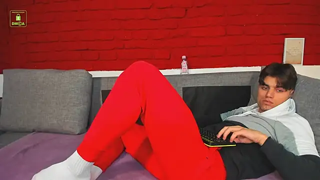 kyle_baker (M young) - Buzz My Ass Untill I Cum