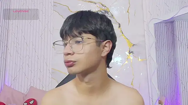 spark_tay (M twink) - 🍆 SHOW COCK 🍆