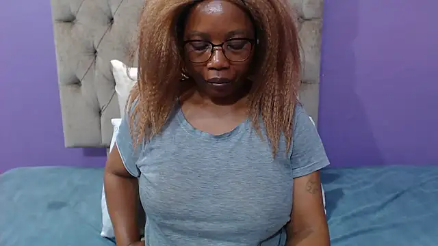 peachass4uu - PeachAss4UU's free webcam - UK Sex Cams