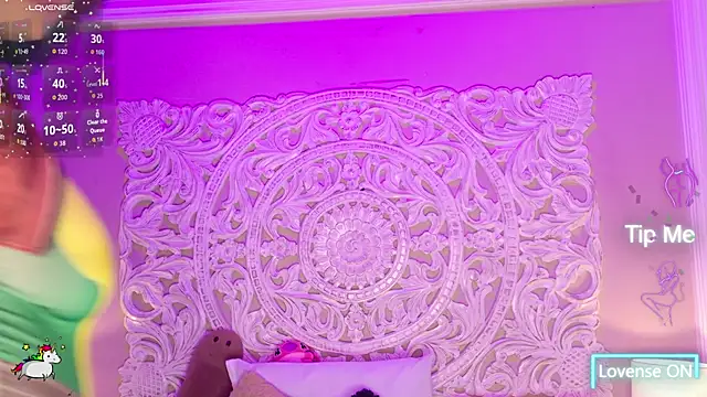 MalaikaBrown live sex cam