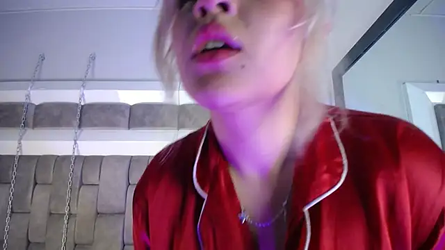 Ella_Brookss