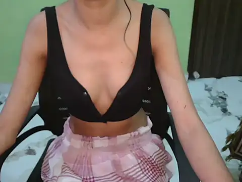 babycharu - Babycharu's free webcam - UK Sex Cams