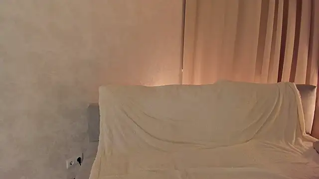 leticiaromano - LeticiaRomano's free webcam - UK Sex Cams
