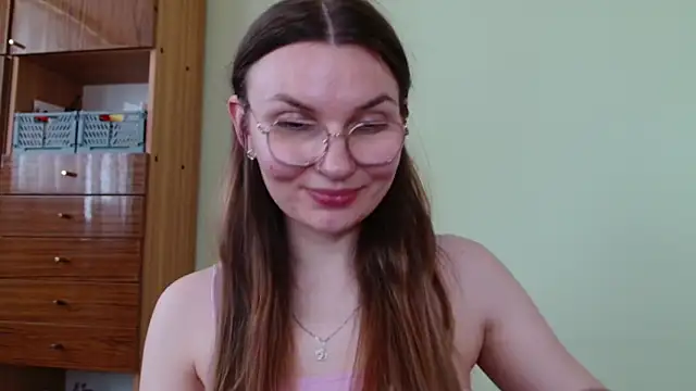looveellyx - LooveELLYx's free webcam - UK Sex Cams