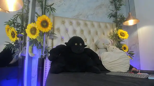 littleejaz - LittleeJaz's free webcam - UK Sex Cams