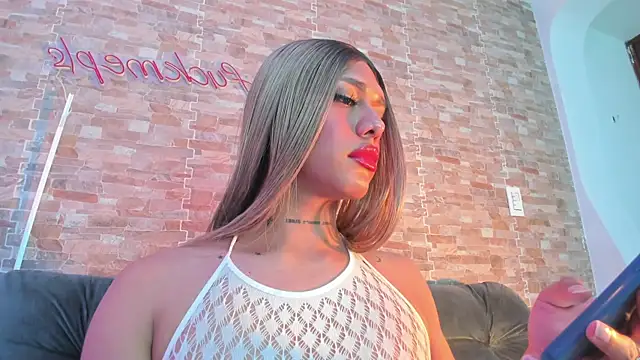 Dreams_Chloe