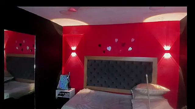 yayahilton (F young) - let's activate tonight guys 🔥💦👅🥒