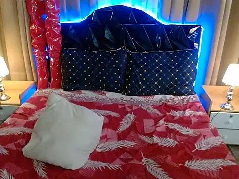 ashanttsibigcock - AshantTsiBigCock's free webcam - UK Sex Cams