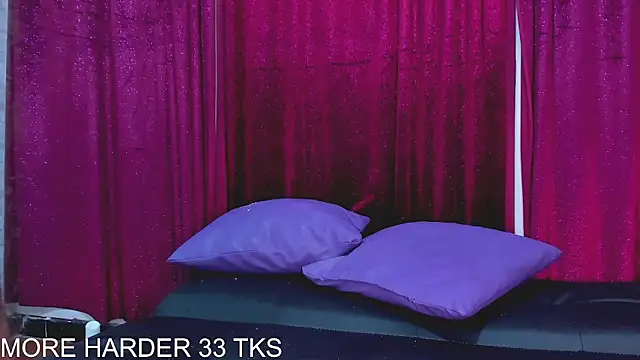 whynotdestroy - WhyNotDestroy's free webcam - UK Sex Cams