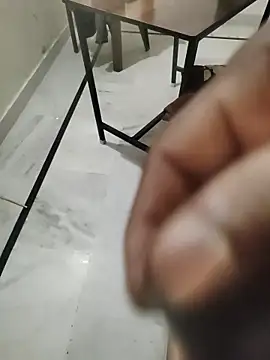 B-B-C-8