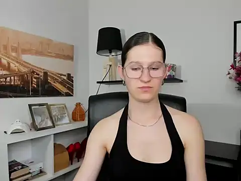 selenaprive webcam stripchat model stream image