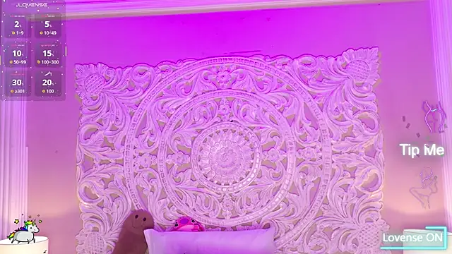 MalaikaBrown live sex cam