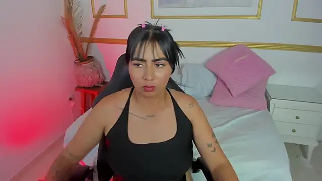 evelin_fernand webcam stripchat model stream image