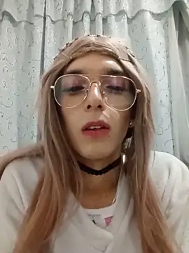 allison_pearzon - Allison_pearzon's free webcam - UK Sex Cams