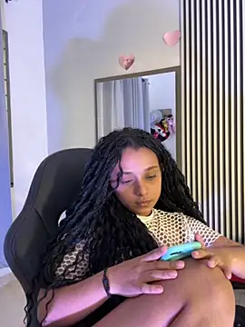 khiara_jhones