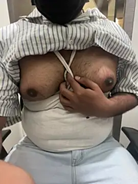 dick69lil - Dick69lil's free webcam - UK Sex Cams