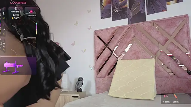Chloe_02g
