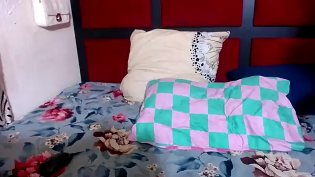 MaximTease24
