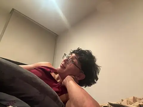 desireluxe (Ask my age) - cum mouth face