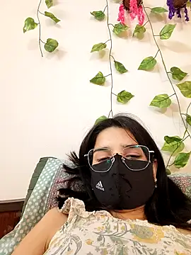 sexolinaa (F young) - Bra and panty strip show