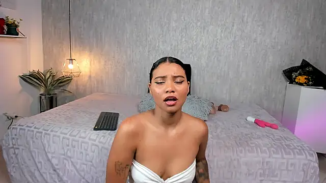 zafiiraa (F young) - oil in my ass twerk wild