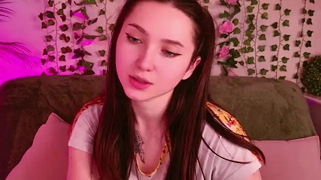 tiny_bunnyx - Tiny_BunnyX's free webcam