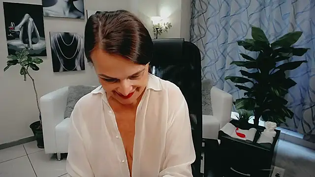 favorite_0 - Favorite_0's free webcam - UK Sex Cams