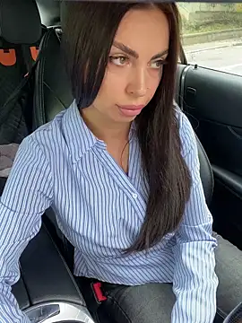 anna_nobel (Ask my age) - Risky orgasm @office!dont make me scream