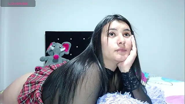 zasha_kaira - Zasha_Kaira's free webcam - UK Sex Cams
