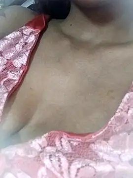 Aaliya_BigBoobs_1 - Hors Ligne