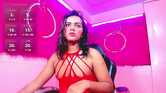 Hassay - Trans webcam sex chat