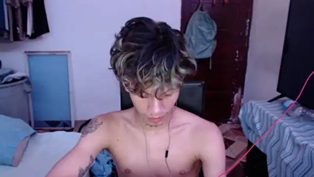 andy_dan18 live sex cam