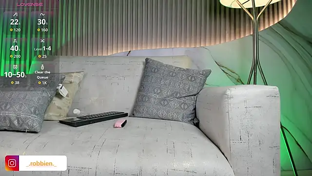 robbin_blaze (Ask my age) - explosive cum!!