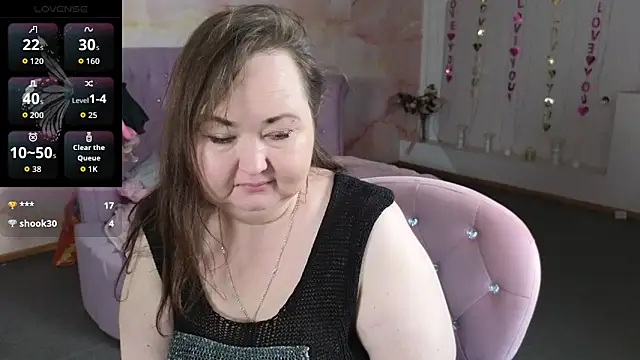 eloisa_eloy (F milf) - I'll put cream on my feet