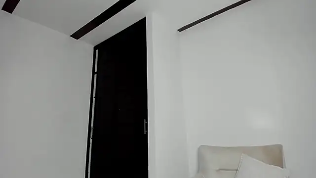 zarina_coleman (T young) - Hi guys. SHOW BIG CUM my private is open