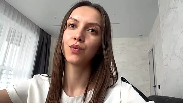 brandynorthcott (F young) - caress my breasts under top!
