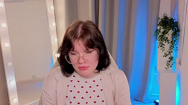 rusty_rose (F teen) - wish me a good 1st day