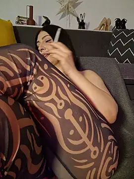 AryaSummersReal
