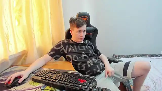 iliaskrislove live sex cam