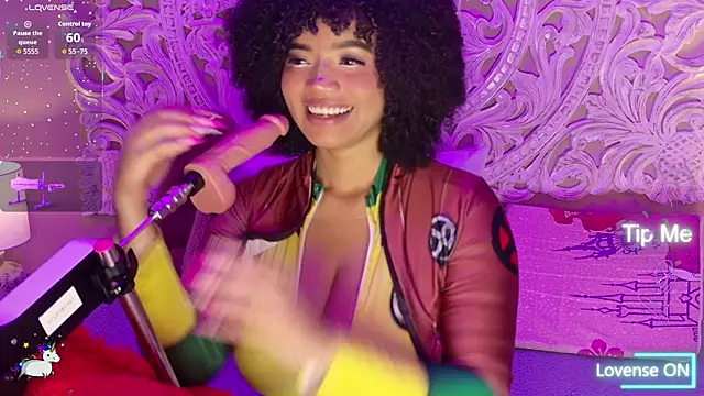 malaikabrown (F young) - Ride dildo face on cam