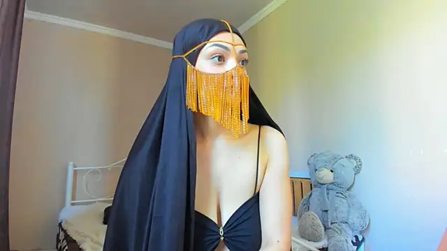_cleopattra_ (F young) - top off