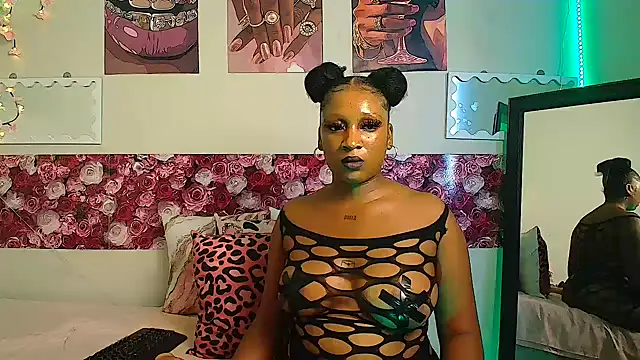 EnchantingLisa
