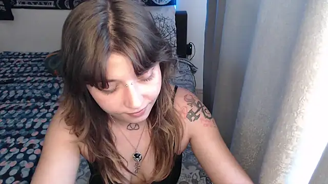 alienfortwenty - AlienforTwenty's free webcam