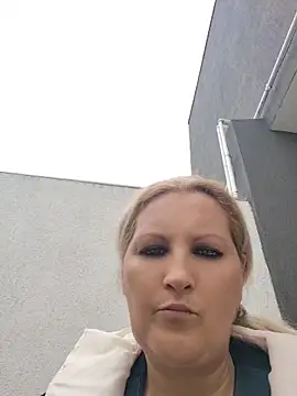 Divineblond